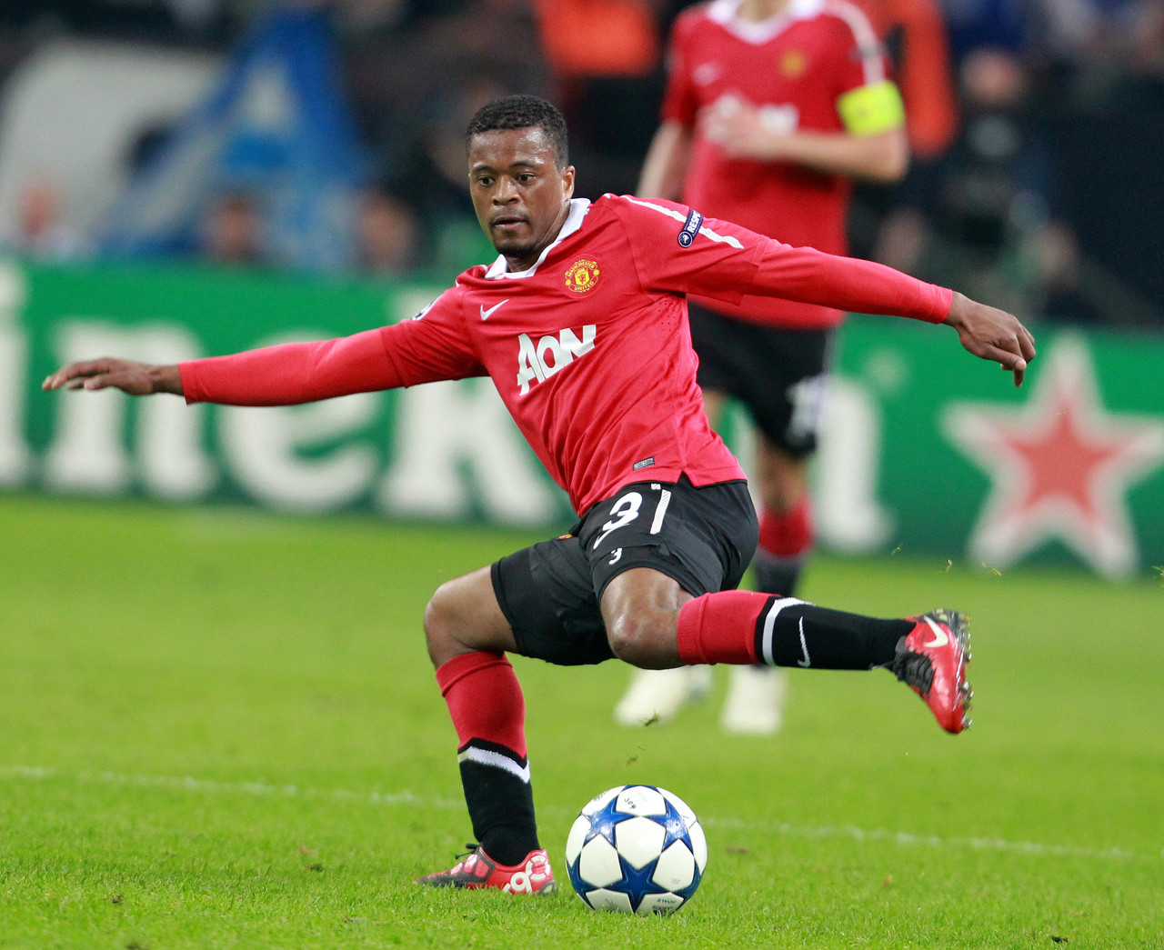 向前场发起 向前场发起